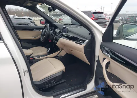 2021 BMW X1 xDrive28I z USA, uszkodzony, nr VIN WBXJG9C06M5S84973